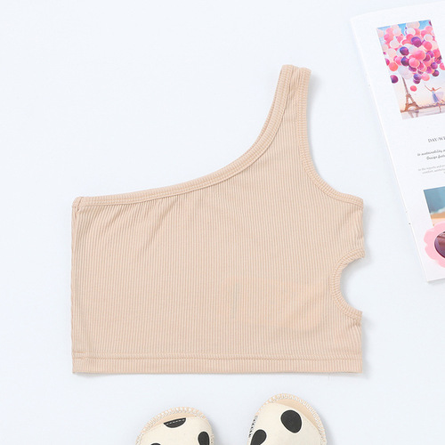 New children's tank top for summer, one-shoulder design with side waist opening, girls' strap top, European and American fashion trend, factory direct.