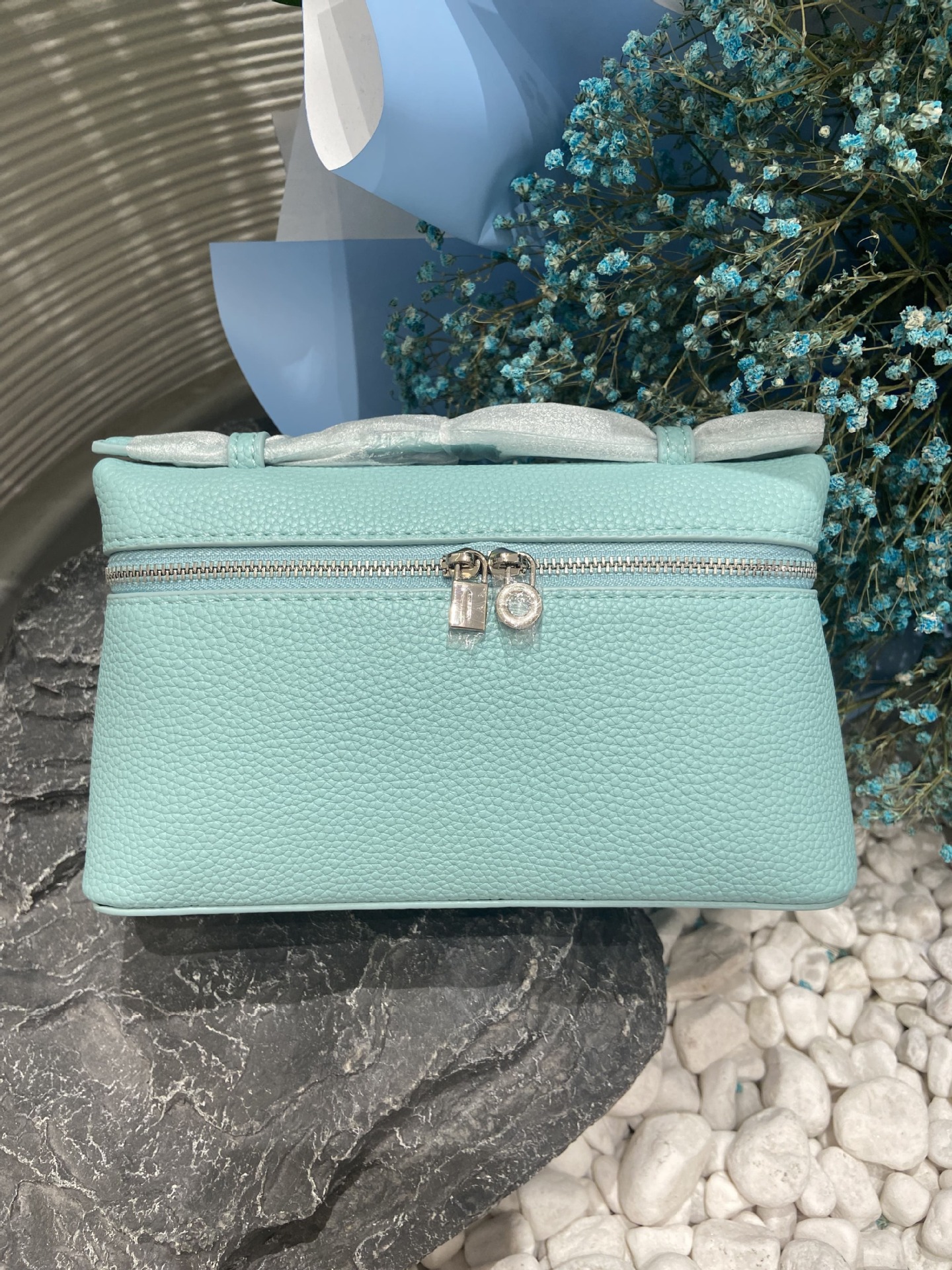 (LP19 silver buckle) feather blue