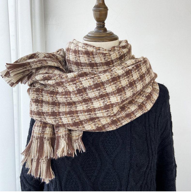 Women's Sweet Lattice Imitation Cashmere Tassel Winter Scarves display picture 3
