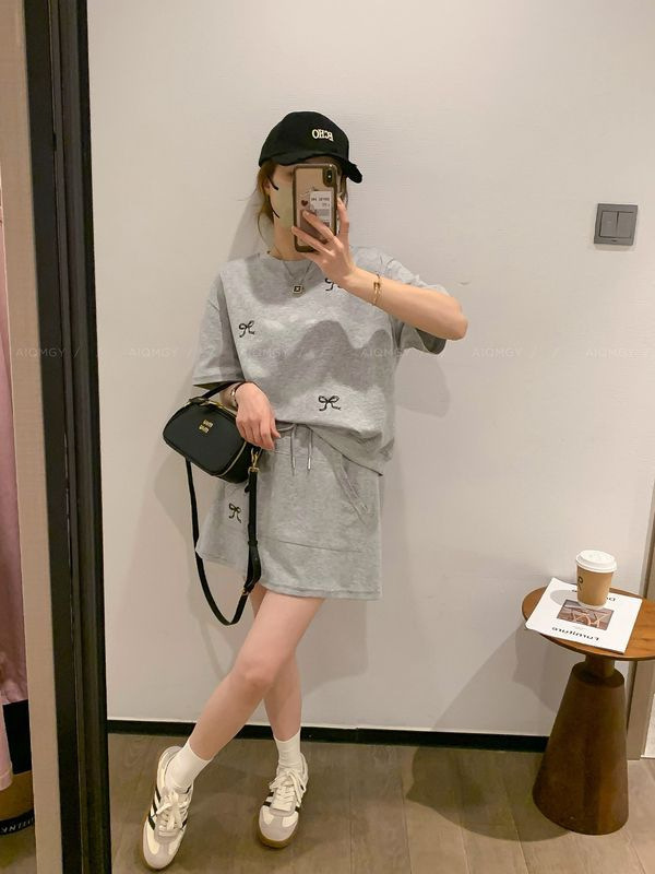 韓系の怠惰な風の蝶結びのスーツの女性の夏の新型のゆったりした大きいサイズの半袖の短いスカートの2つのセットの対外貿易の卸売り|undefined