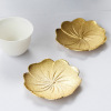 Simple and modern luxury cushion gold -colored lotus leaf relief metal copper cushion thermal insulation tea plate