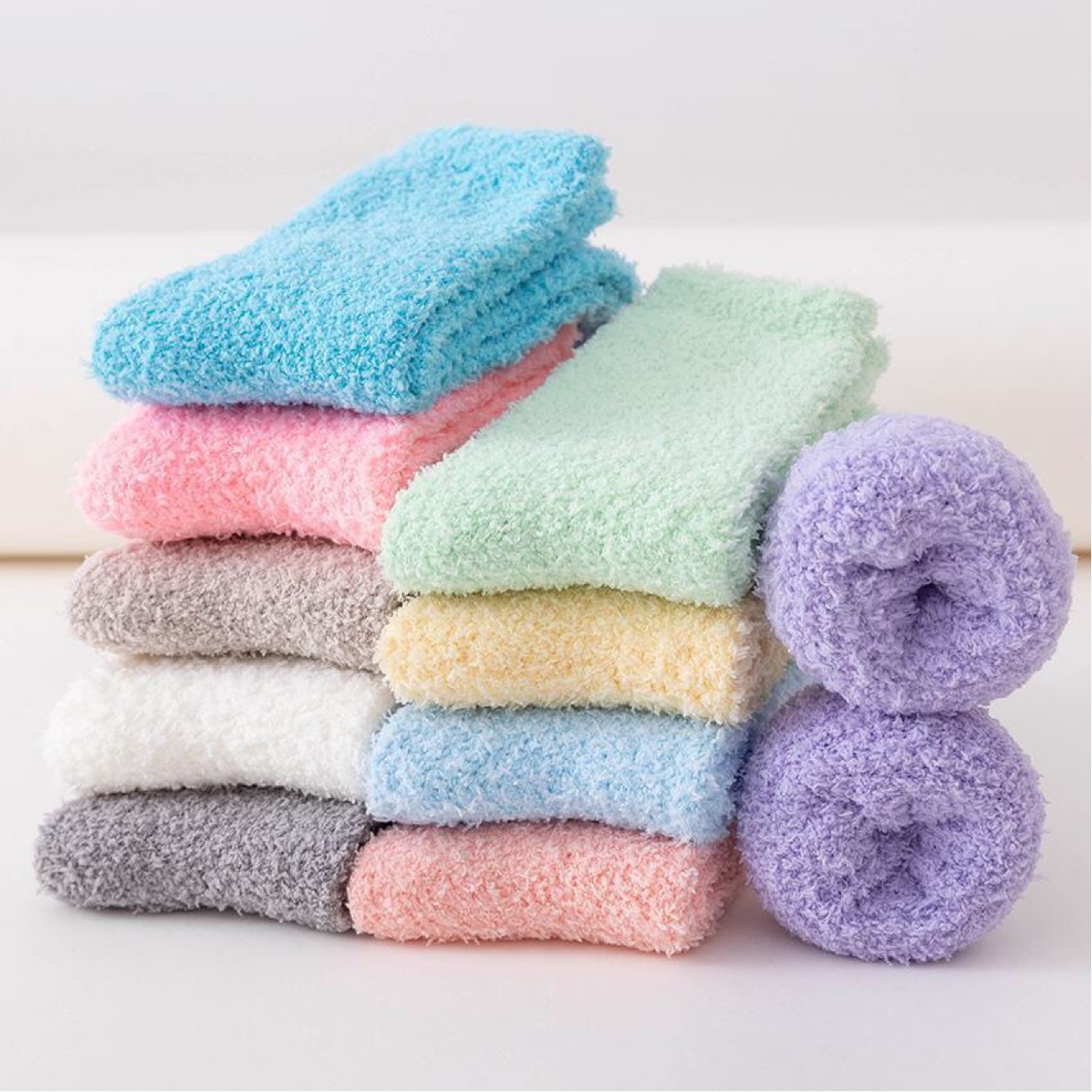 2023 invierno nuevos calcetines exclusivos transfronterizos calcetines de piso de lana de coral extra grande calcetines de confinamiento sin pelusa de color sólido