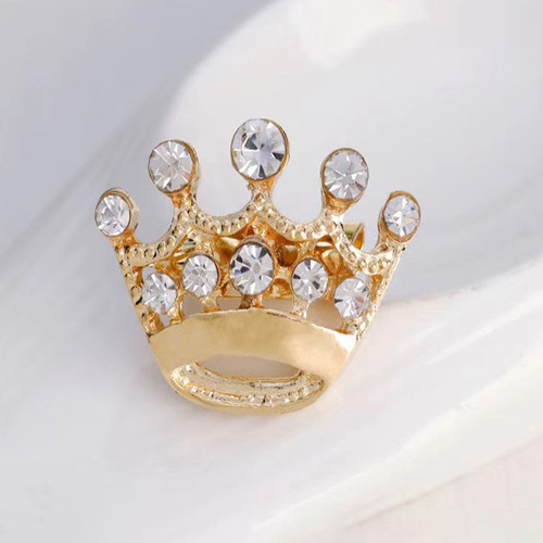 Eurasian cross-border fashion personalized accessories water drill crown brooch, hollow retro creative pin suit fashion men