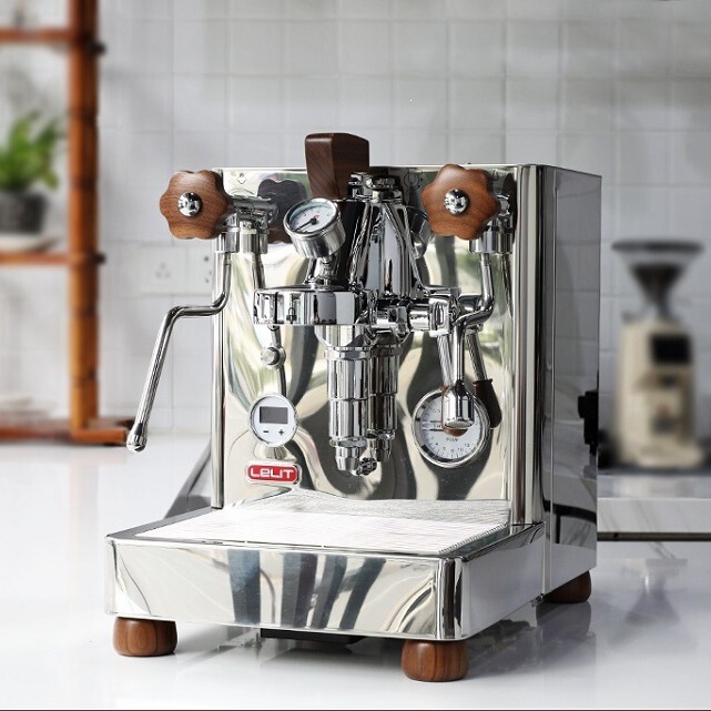 Italian Lelit Bianca E61 semi-automatic coffee machine with variable pressure, nationwide warranty