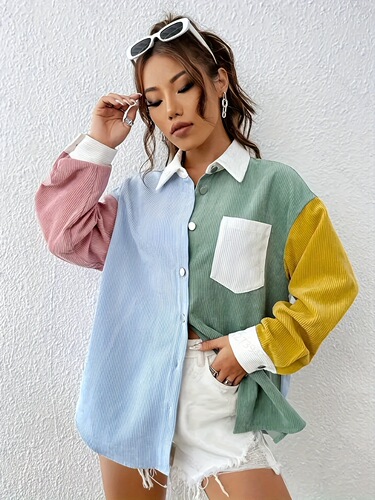 European and American style corduroy coat is a must-have for European and American girls in wardrobes. It becomes fashionable and becomes fashionable. ICON casual and all-match.