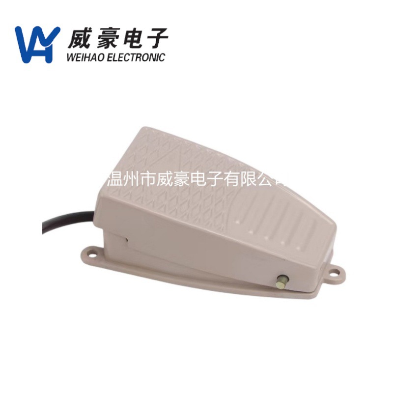 脚踏开关EKW-5A-B脚踩式带线220V冲床配件脚踏板开关铝壳可做
