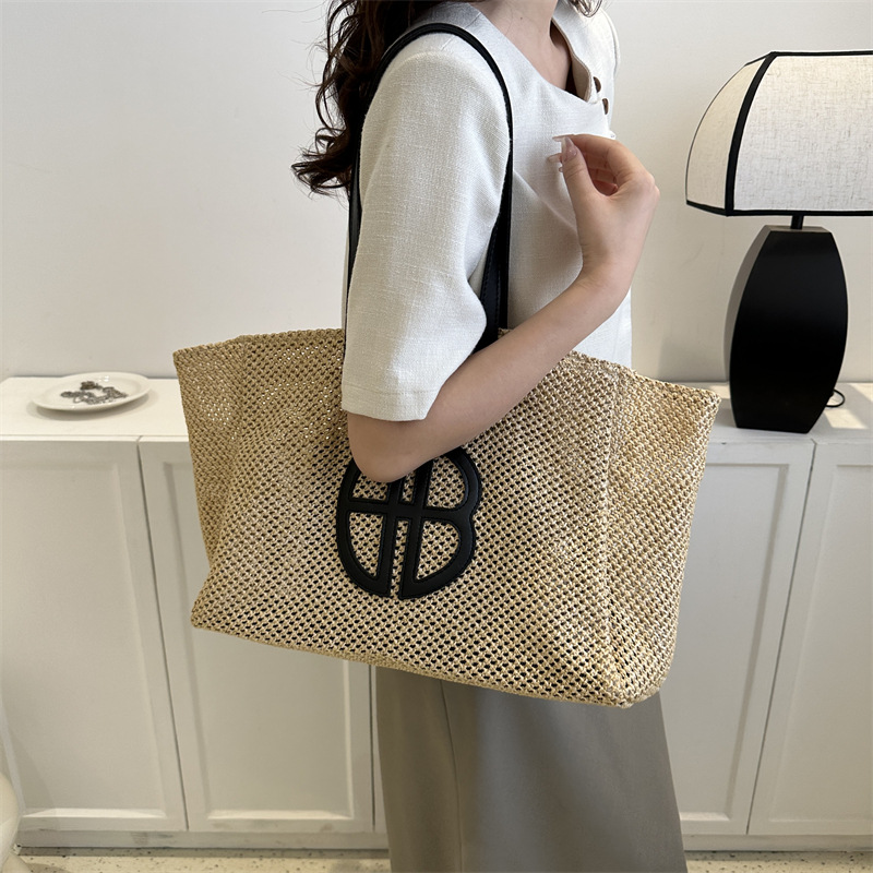 Bolsos de ocio de moda tejidos de gran capacidad bolsos de ocio de moda de verano 2023 bolsos de hombro y axila de este año bolsos de moda tote para mujeres