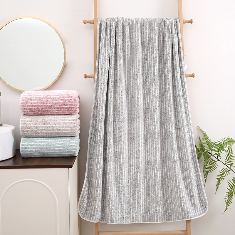 Large Bath Towel, Thickened Coral Fleece Bath Towel, Adult Bath Towel, Thickened Striped Bath Towel, Wrap Bath Towel, Suitable for Couples to Wear
