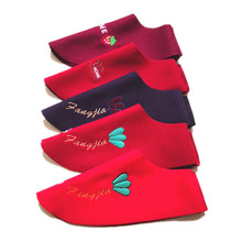 现货批发毛呢布绣花缝合拖鞋帮鞋面，款式简单大方，