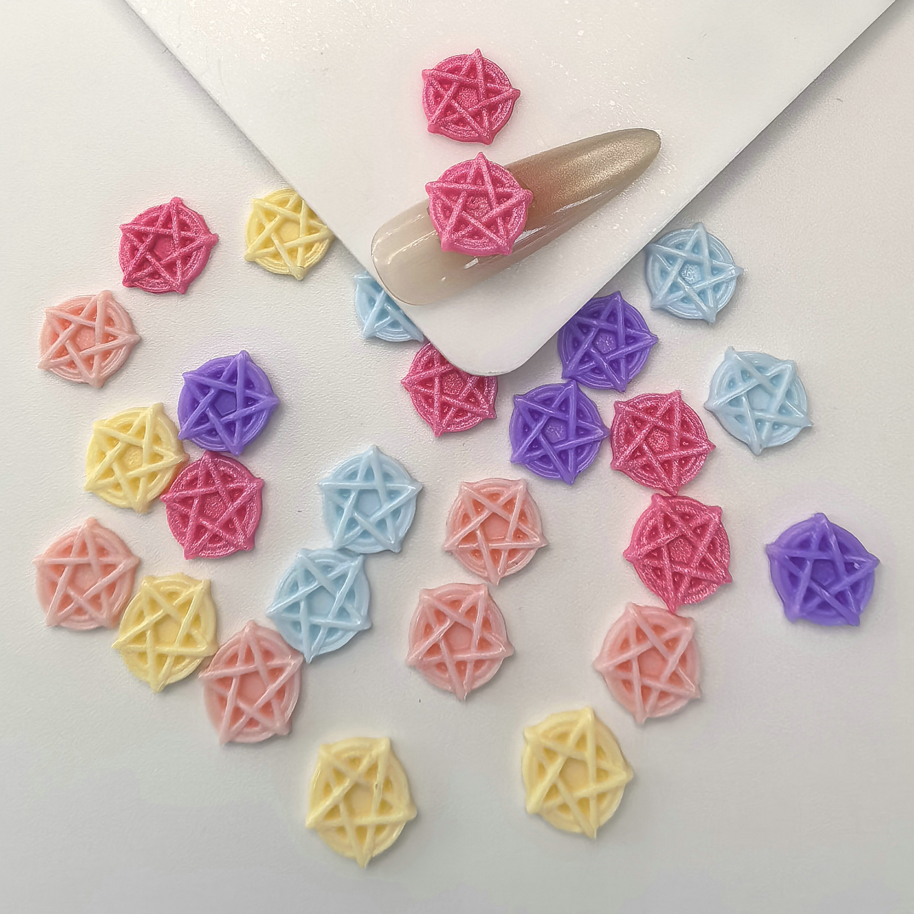 饰品配件用途:美甲,DIY手机壳,diy儿童发饰头饰,冰箱贴