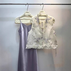 新中国式軽国風ベスト夏の薄い刺繍馬の肩のレトロな袖なしの上着2025