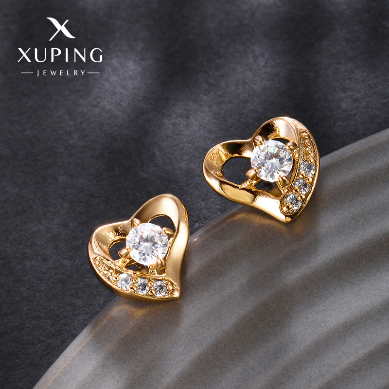 Xuping simple auriculares femeninas moda coreana en forma de corazón aleación de moda auriculares chapados en oro aretes de amor dulce
