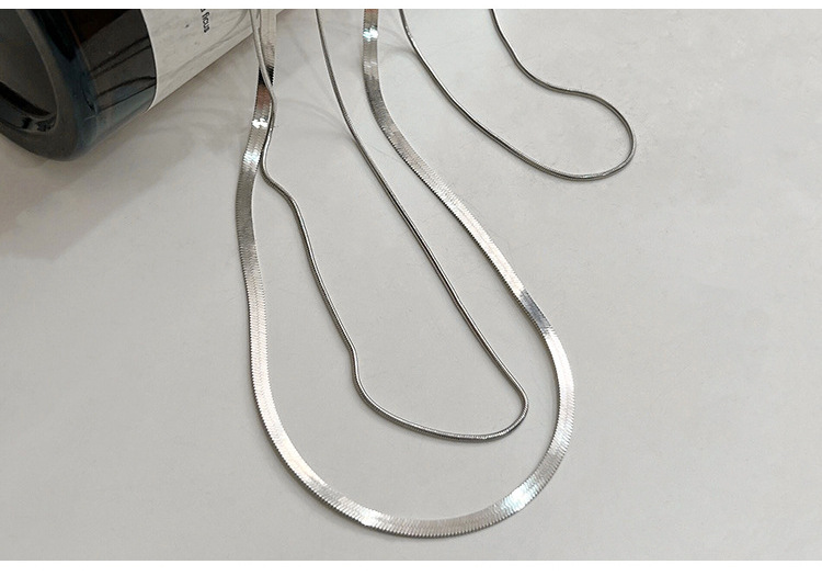 Casual Simple Style Solid Color Titanium Steel Necklace display picture 1