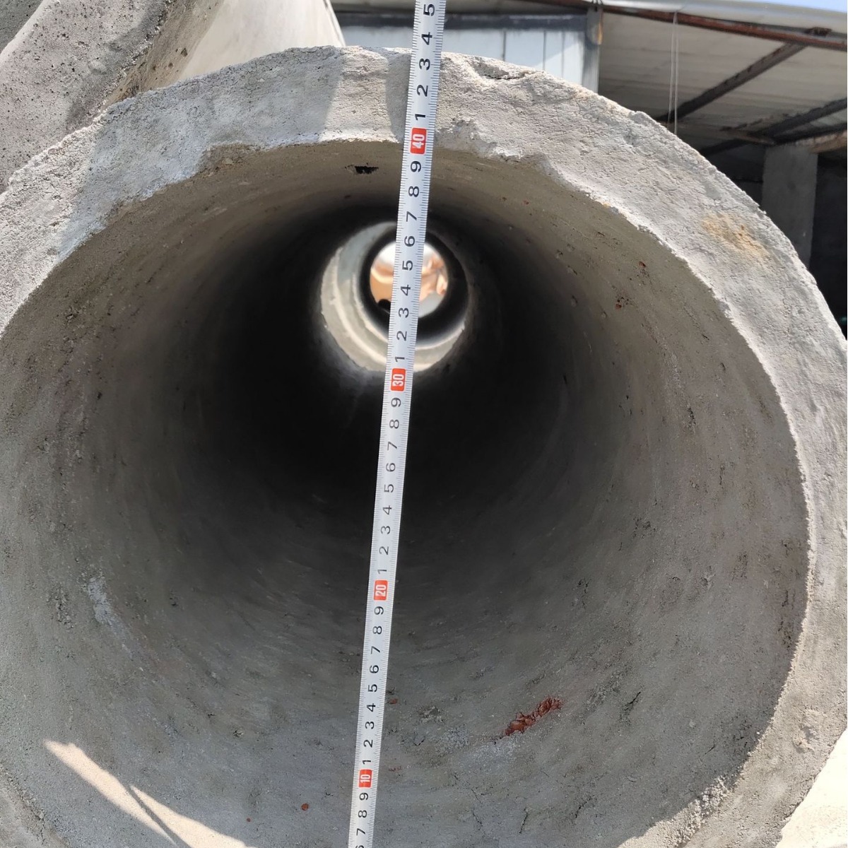 我们利鑫有水泥涵管混凝土排水管承插式混凝土排水管水泥制品厂