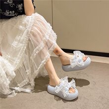 �^���W������鼆�������һ����Ů�p�����m����С���Ӹ߸�����Ь
