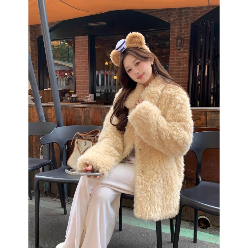2025新款皮毛一体羊羔毛皮草冬季女装韩版翻领加厚保暖毛毛外套
