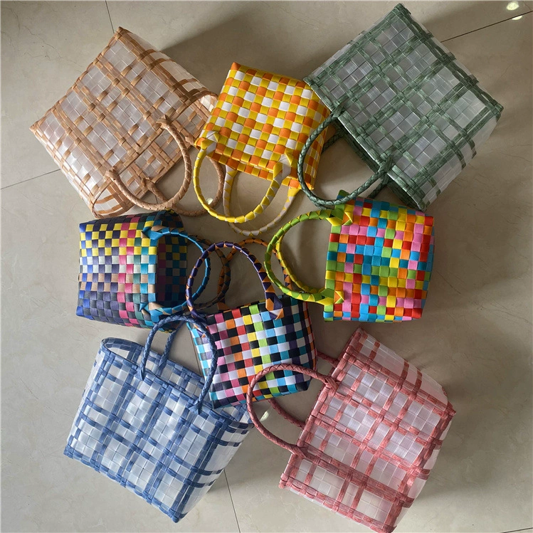 Оптовая продажа цветной модный желе ручной мешок пластиковая сумка сумочка овощная корзина пляжная ручная плетеная сумка с подарком