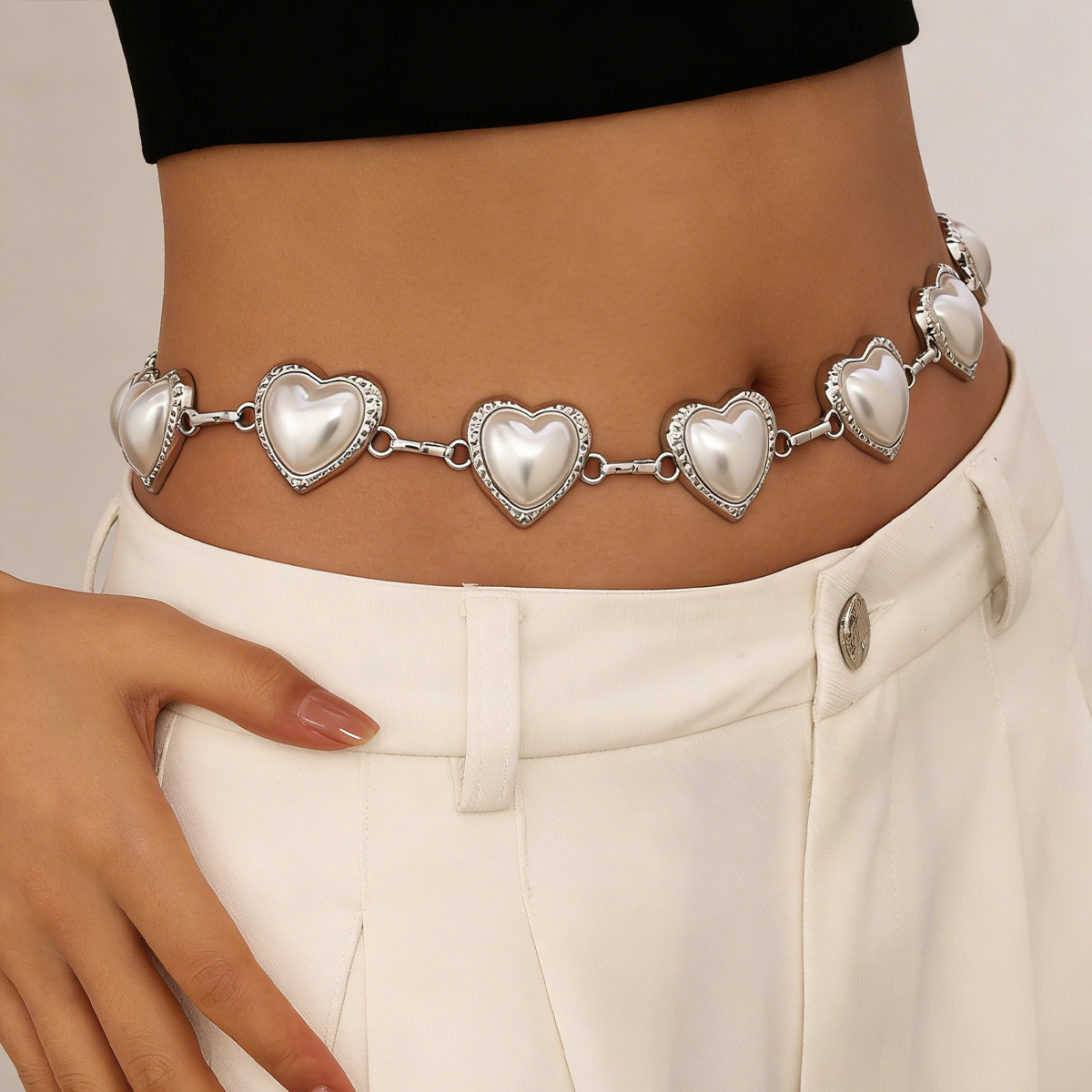 Cadena de cintura bohemia en plata con perlas y corazón mujer_voghion.com