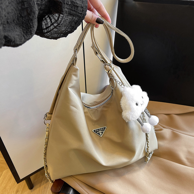 Bagos de tela de nylon de gran capacidad de peso ligero versátil para mujeres 2024 nueva mochila de hombro para viajar bolsas de hombro