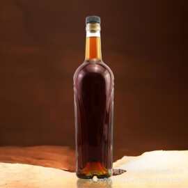 源头工厂玻璃透明空酒瓶葡萄酒红酒果酒瓶晶白料密封冰酒瓶