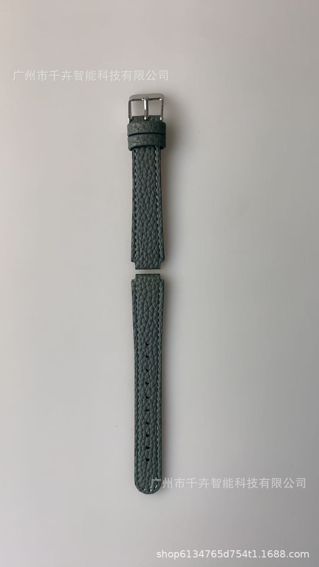 올리브 그린(어두움)