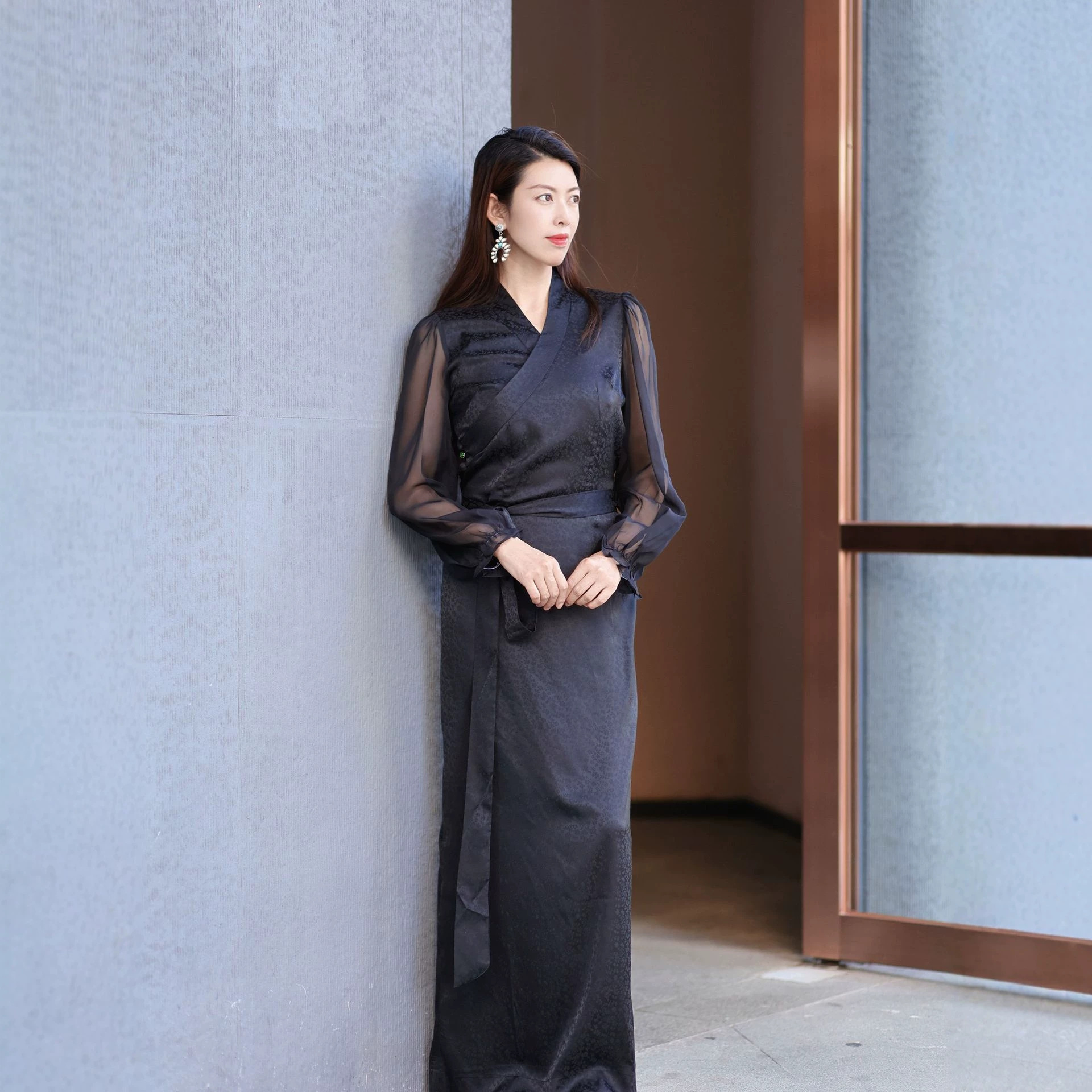 One-piece dropshipping of Tibetan-style women's dresses in a modern Chinese style