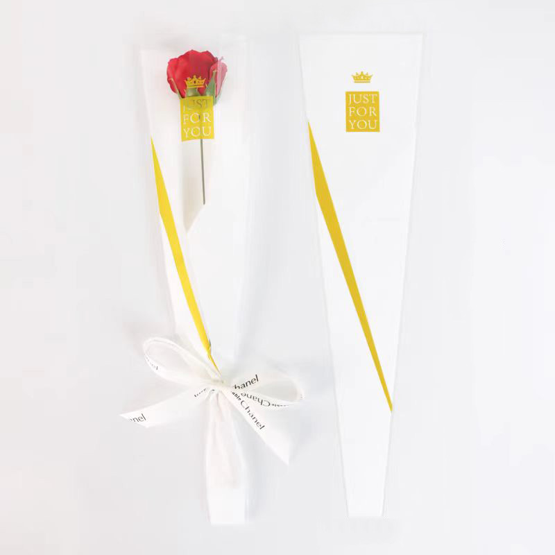 Día del maestro corona sola bolsa Rosa bolsa de embalaje ramo triángulo bolsa tienda de flores flor floral material de embalaje al por mayor