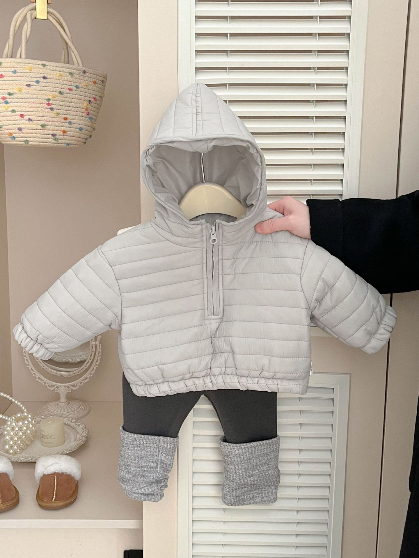 Baby coreano chaqueta de algodón invierno nuevo estilo extranjero niñas suelta ropa con capuchona ropa de algodón caliente bebé