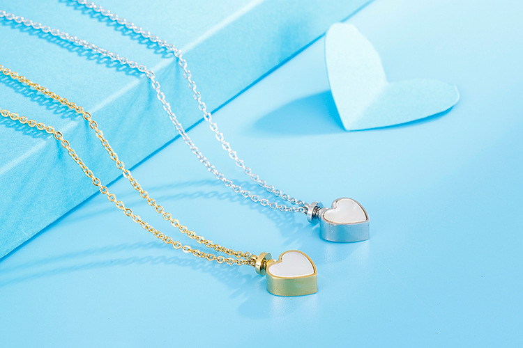 Fashion Heart Shape Clavicle Necklace Fashion Personality Heart-Shaped Shell Titanium Steel Necklace For Women Wholesale_colorza_9