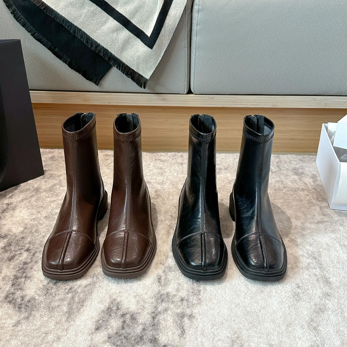 Elastic demi-season comfortable low boots with zipper, Korean style