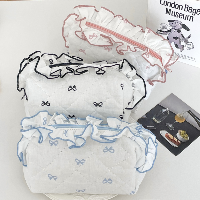 Lace Bow Makeup Bag Student Portable Sweet Fresh Ruffled Clutch Bag High-value Rhombic Storage Bag