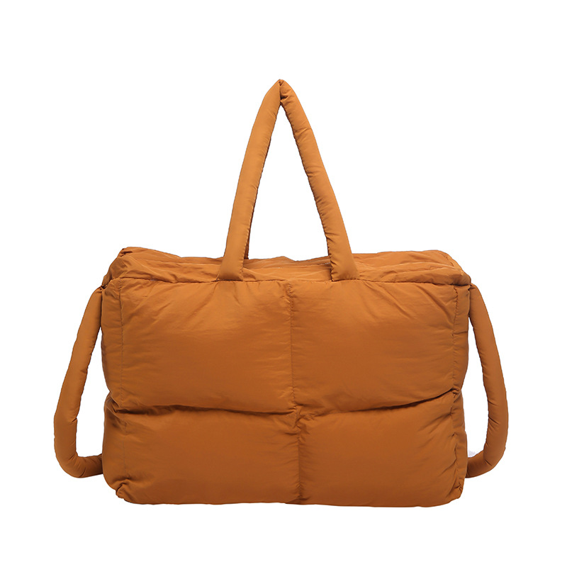 Libro rojo pequeño bolso de ropa de algodón bolso de plumón para mujeres 2024 gran capacidad bolsa de ocio bolsa de hombro para mujeres de viaje bolsa de mano