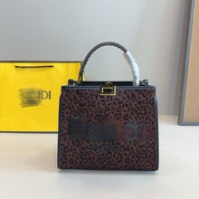 跨境fendi高级感休闲女包2024新款托特包大容量时尚百搭轻奢简约