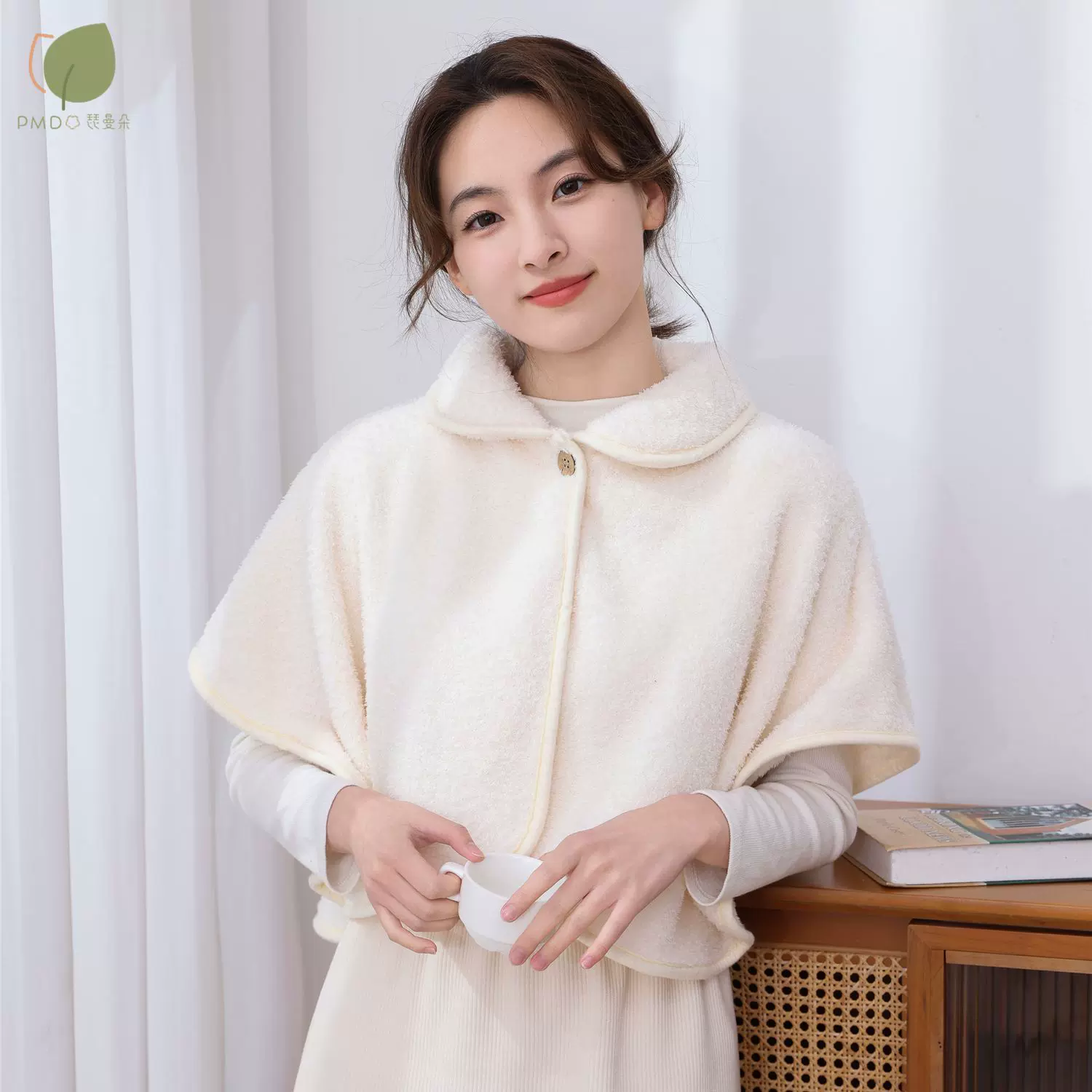 琵曼朵 新款日系秋冬披肩空调房午休护肩护背居家服学生休闲斗篷