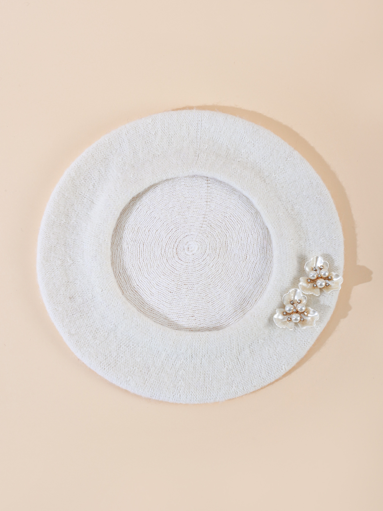 Women's spring retro beret with face enhancing small white duckbill cap painter's cap beret sweet all match octagonal hat_voghion.com