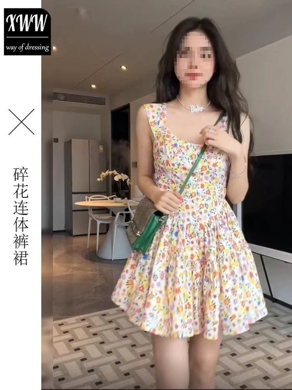 2025 夏韓国リゾートスタイルシックなウエスト遊び心のある花柄 A ラインサスペンダードレス女性のための|undefined