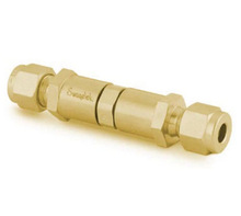 世伟洛克B-4CA-3黄铜提升阀芯单向阀1/4 in.卡套管接头3至50 psig