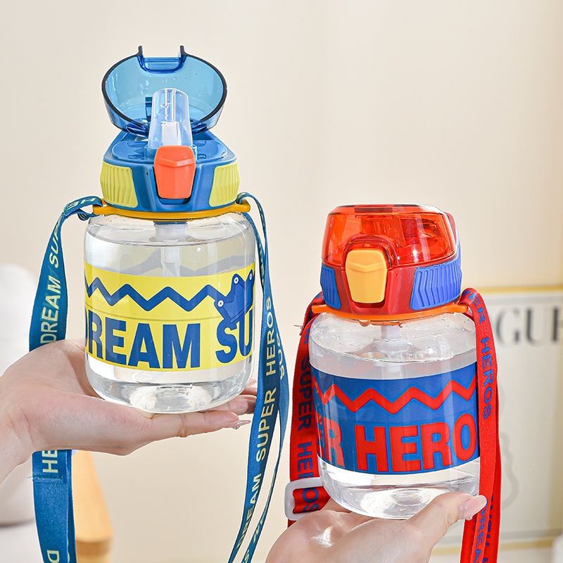 Taza de paja de gran capacidad para niñas de alto valor facial de taza de agua de plástico de verano al aire libre para estudiantes hervidor portátil para hombres