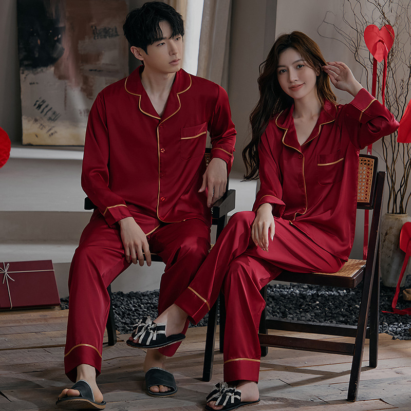 Wedding pajamas wedding couple suit high-end wedding silk red birth year male and female bride and bridegroom wholesale Wedding pajamas wedding couple suit high-end wedding silk red birth year male and female bride and bridegroom wholesale