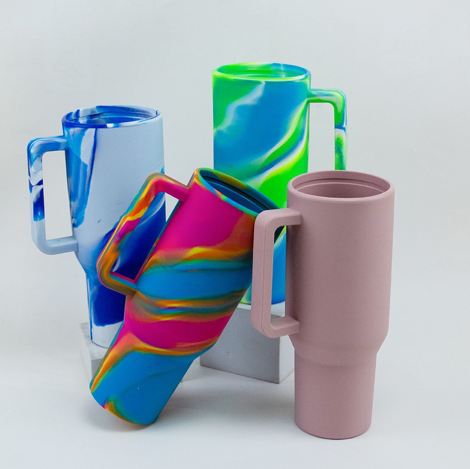 亚马逊创意食品级硅胶杯1200ml彩虹色饮料杯耐高温抗摔硅胶水杯子