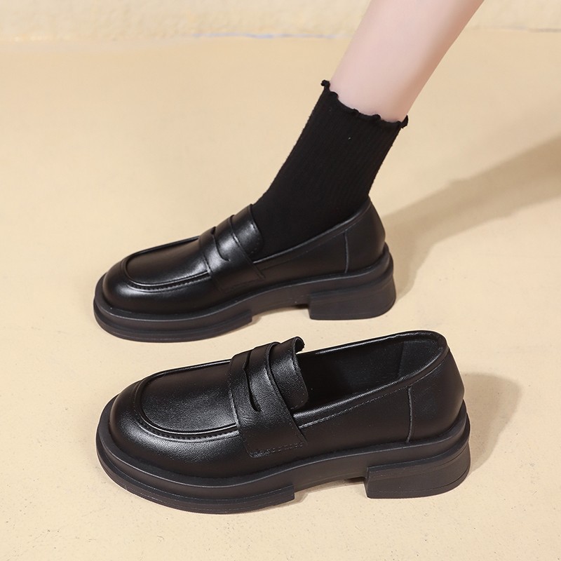 검은색