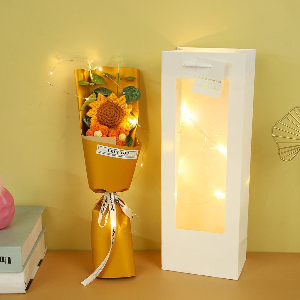 3개의 양모 꽃 [해바라기] 조명과 함께 창가 가방에 들어있습니다.