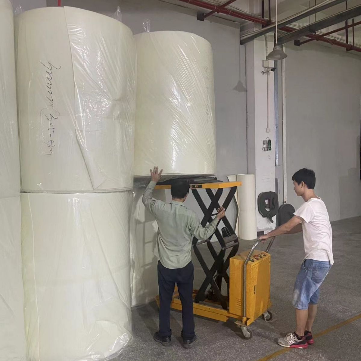 xpe化学架桥交联发泡 化学交联聚乙烯泡棉 交联发泡xpe11*1.5*50