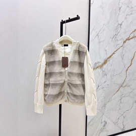 深圳南油25秋冬款法式气质羊毛针织V领毛绒拼接保暖羽绒服外套女