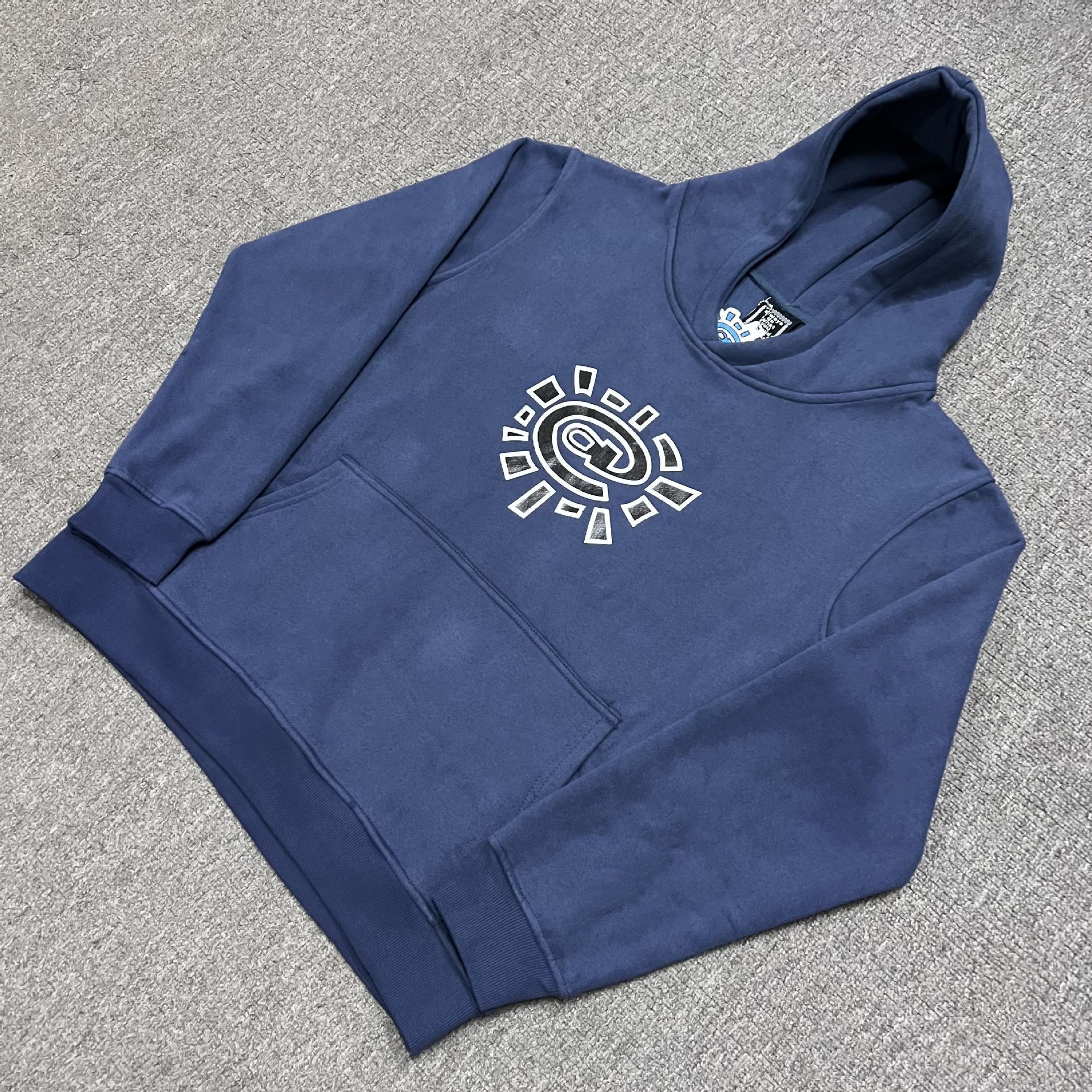 AD01藏青