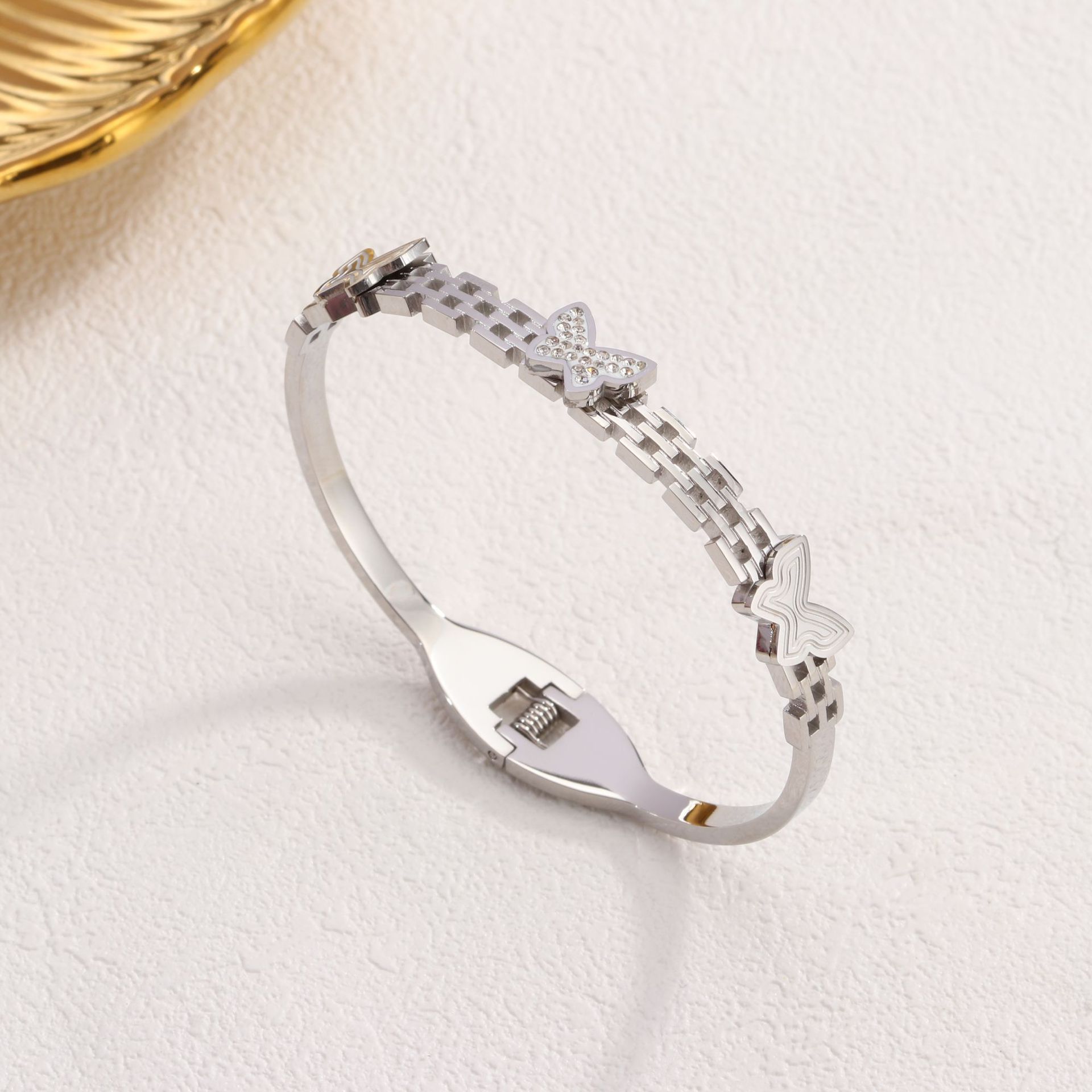 43 세 개의 나비 팔찌 스틸 색상