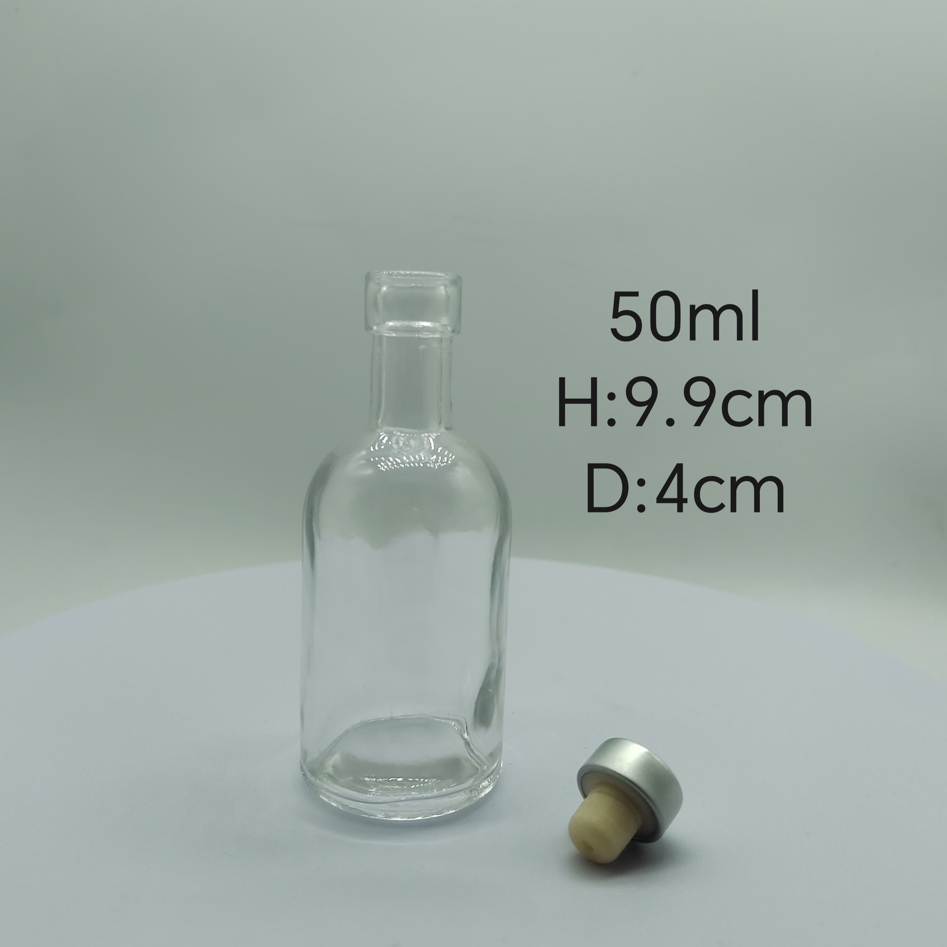 Botella de vino pequeña al por mayor, botella vacía, vidrio transparente grueso 50ml, vino de elaboración propia, vino, vino blanco, botella de vino subenvasada