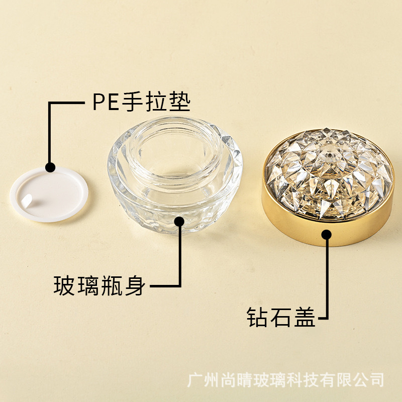 En stock suministro de 30ml botella de loción de vidrio botella de base líquida botella de prensa cuadrada esencia de aislamiento crema sub-botella