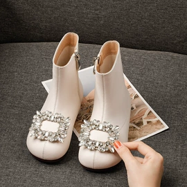 童皮鞋;童凉鞋;童皮靴