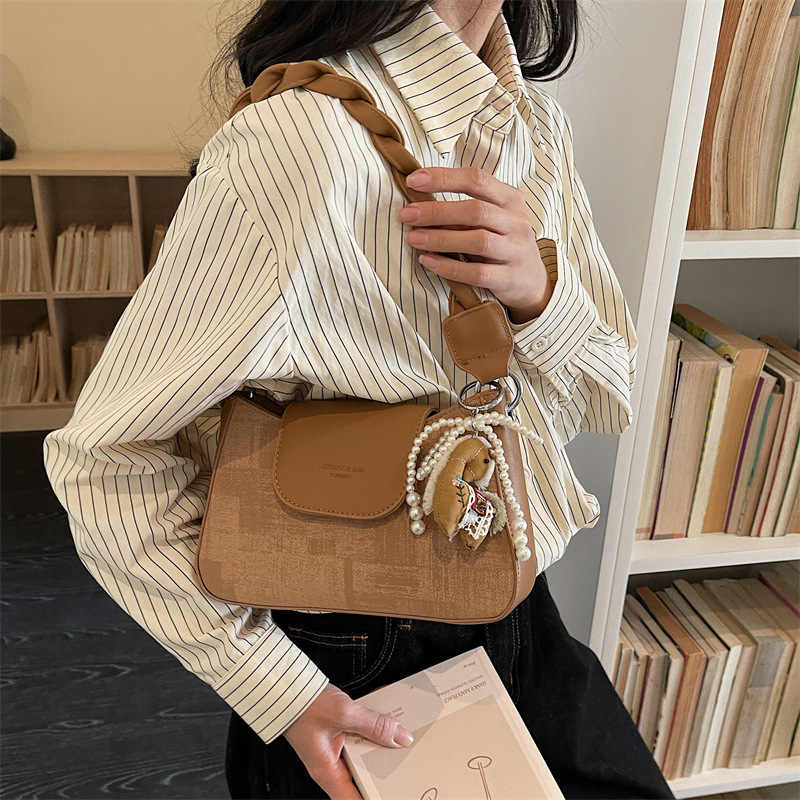 Retro bolso pequeño para mujeres 2026 nueva moda de hombro simple bolso de mochila diaria de textura nicho bolso de mano image 5